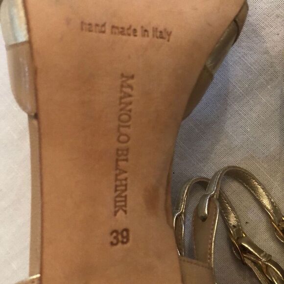 Manolo Blahnik Beige and gold cut out strap he sandal heel ￼(39) - Picture 4 of 9